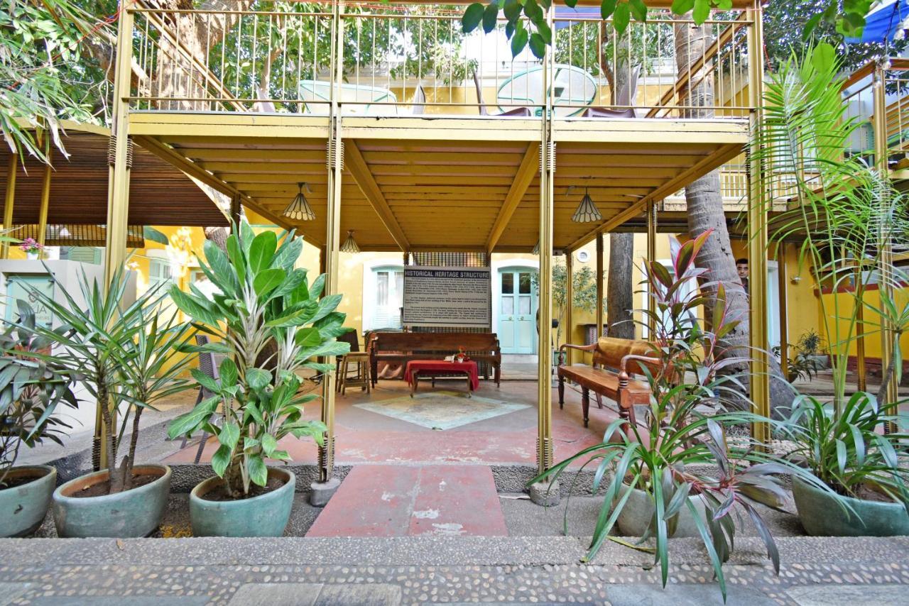 Hotel Villa Des Gouverneurs 蓬蒂切里 外观 照片