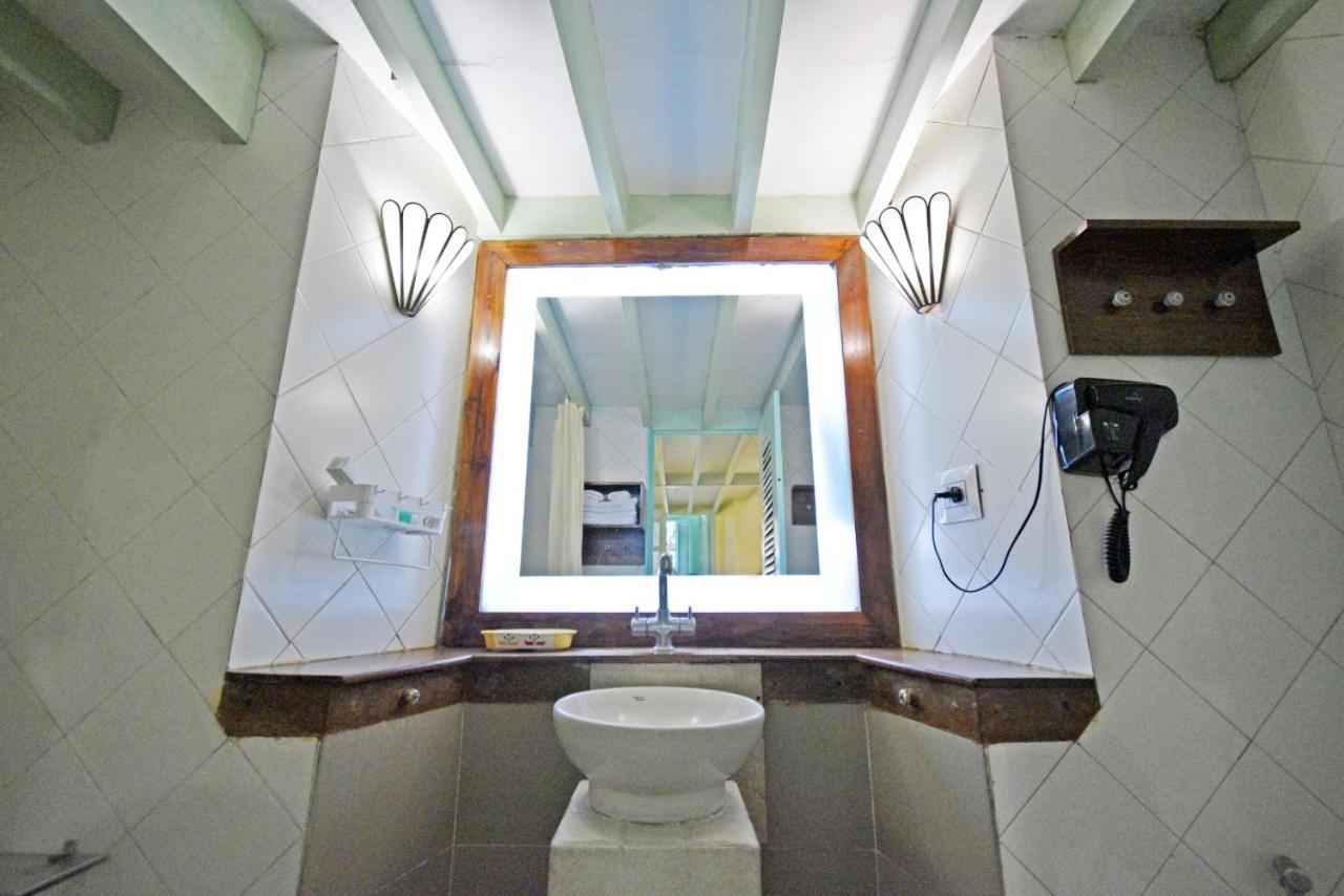 Hotel Villa Des Gouverneurs 蓬蒂切里 外观 照片