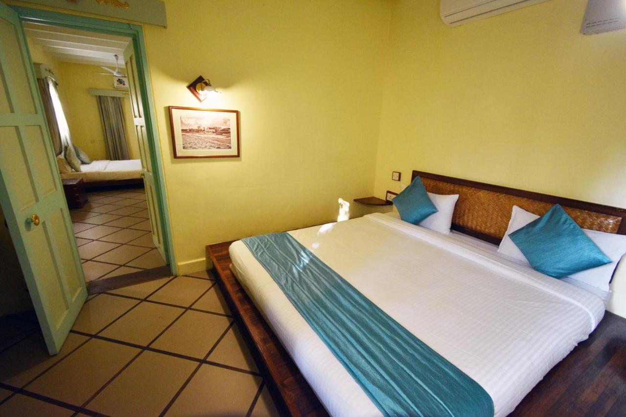 Hotel Villa Des Gouverneurs 蓬蒂切里 外观 照片