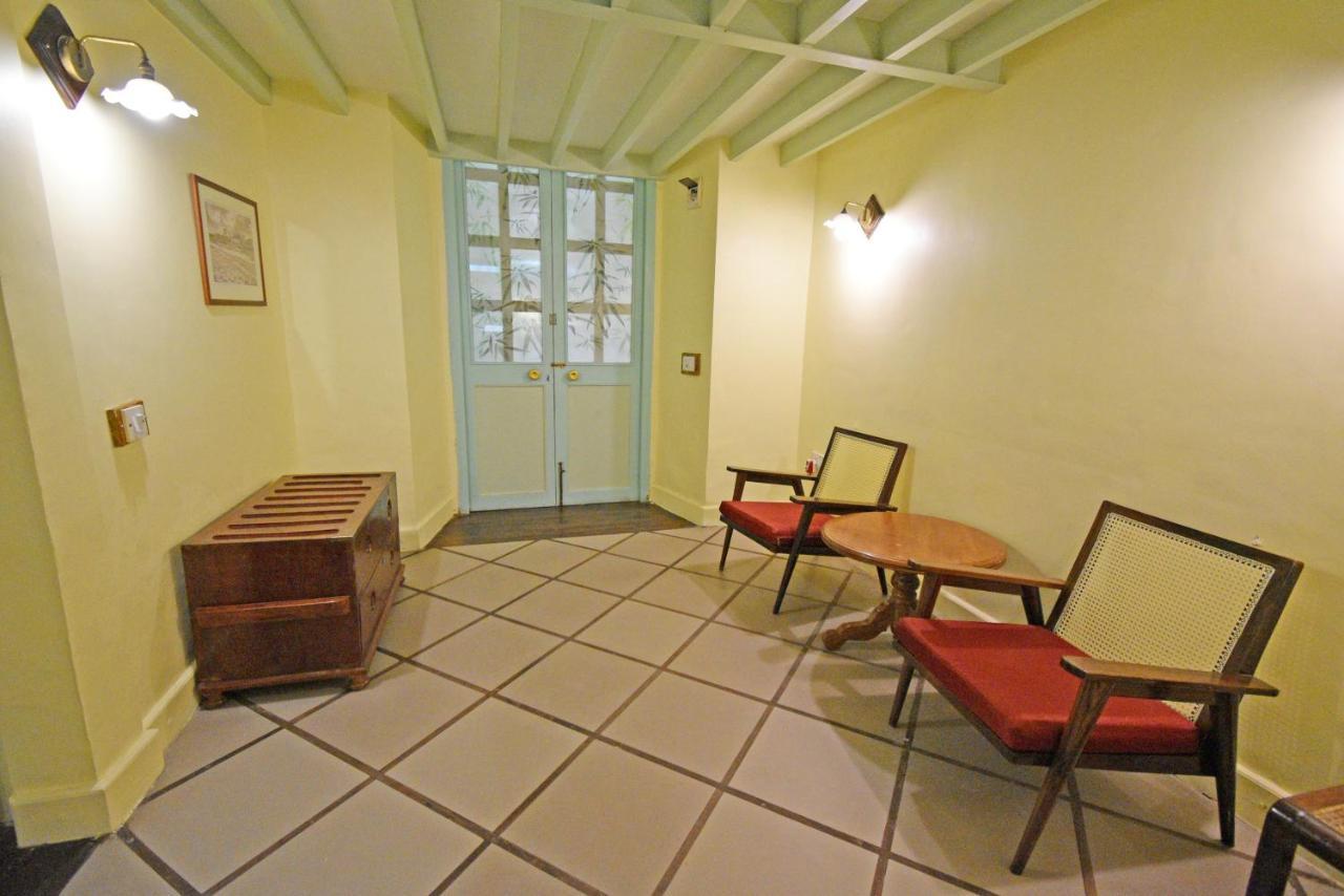 Hotel Villa Des Gouverneurs 蓬蒂切里 外观 照片