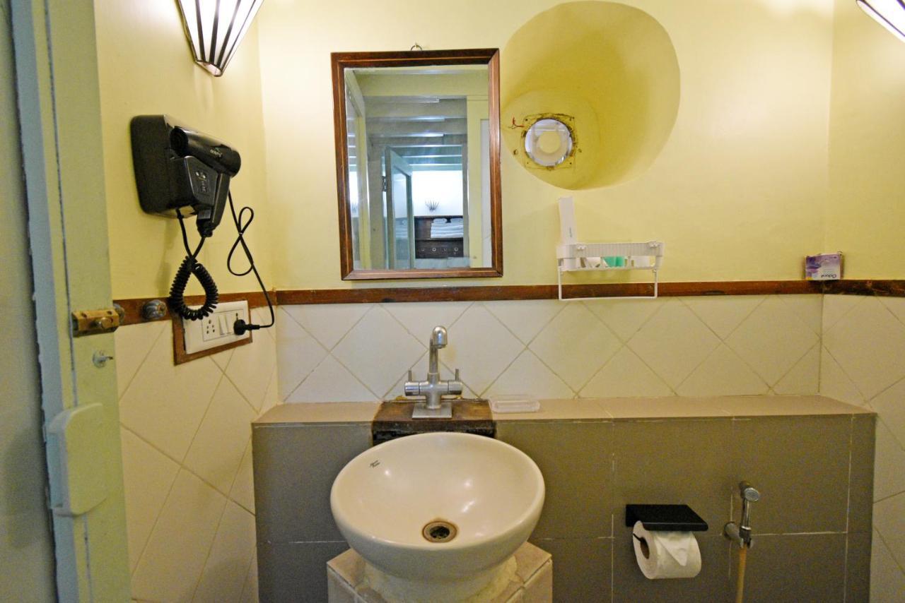 Hotel Villa Des Gouverneurs 蓬蒂切里 外观 照片